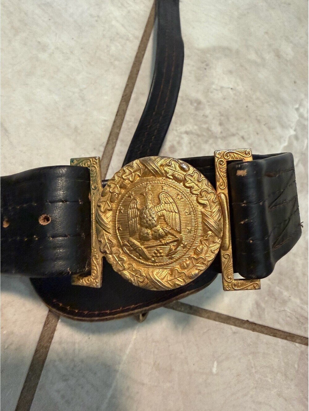 WW2 US Navy Officer Metal Brass Belt Buckle ,Sword Belt & Hanger - Picture 4 of 10